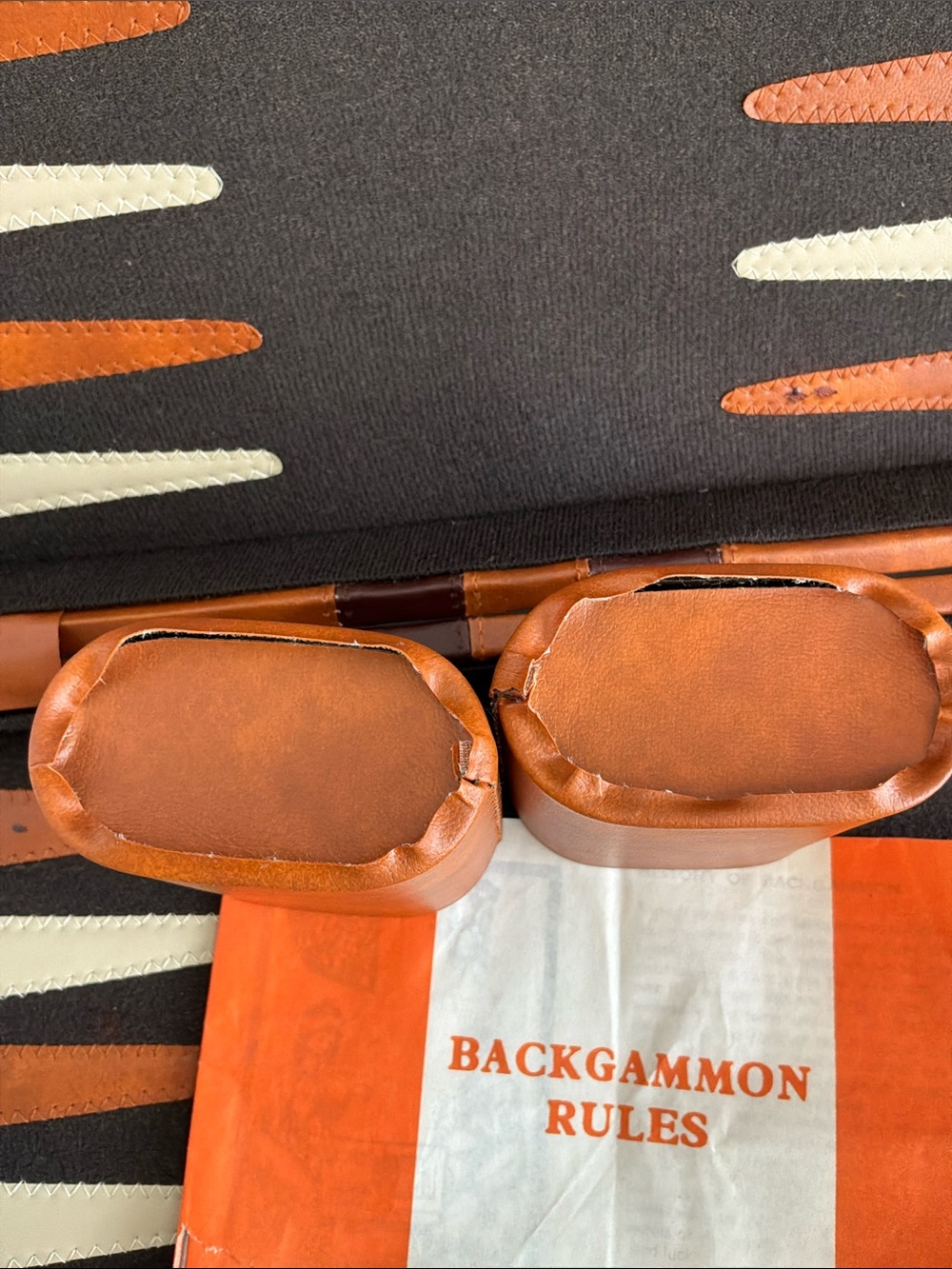 Leather Backgammon Set - Brown and Cream vintage made in Taiwan - Picture 2 of 6